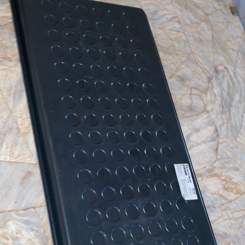 Black Rubber Tray em‎ is the BAGGMUCK shoe tray from IKEA - Picture 8 of 8